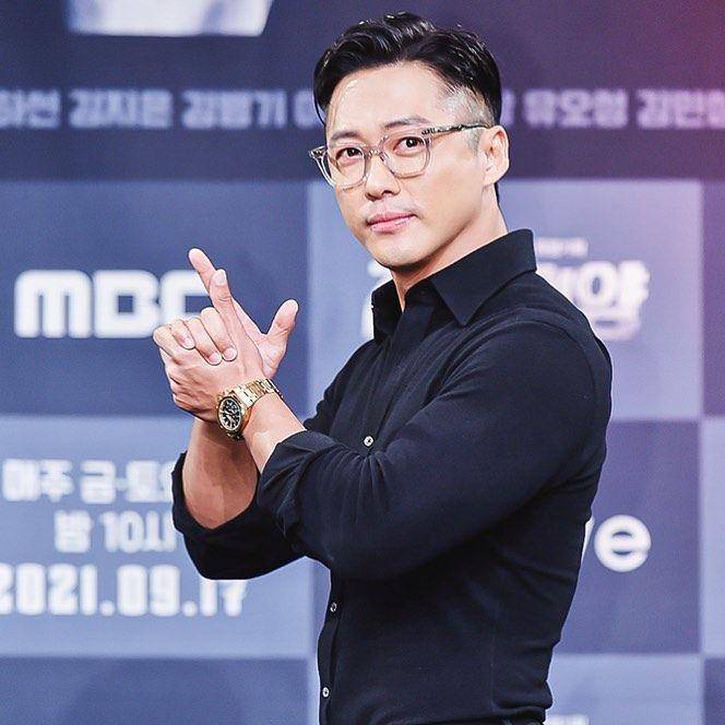 Namgoong Min (instagram.com/935entertainment)