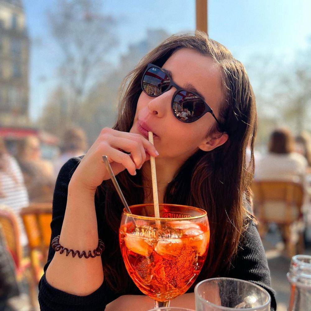 Holly Earl (instagram.com/hollyearl_)