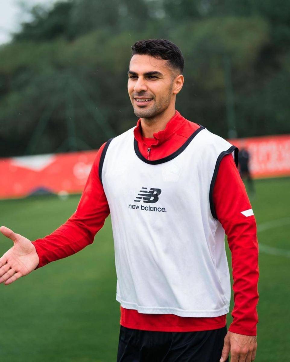 Zeki Celik dalam latihan LOSC Lille. (instagram.com/zekicelik17)