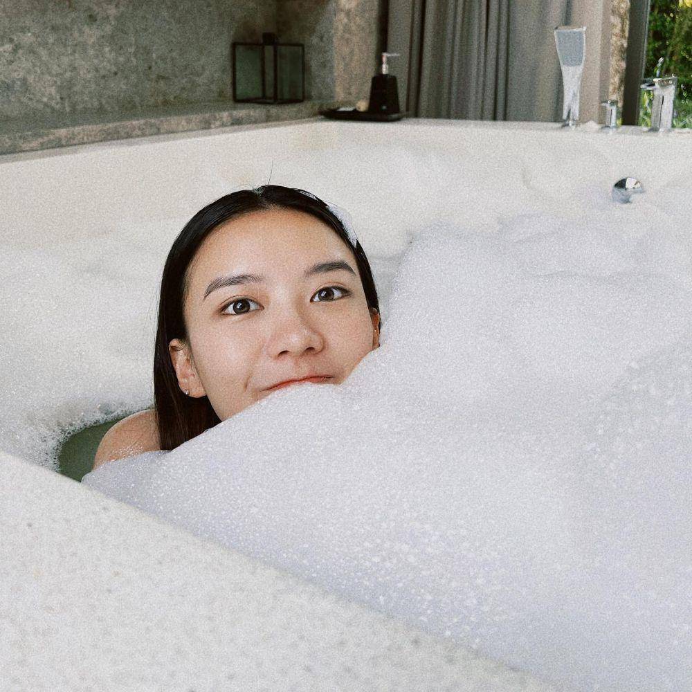 Pearwah Nichaphat (instagram.com/nichaphatc)