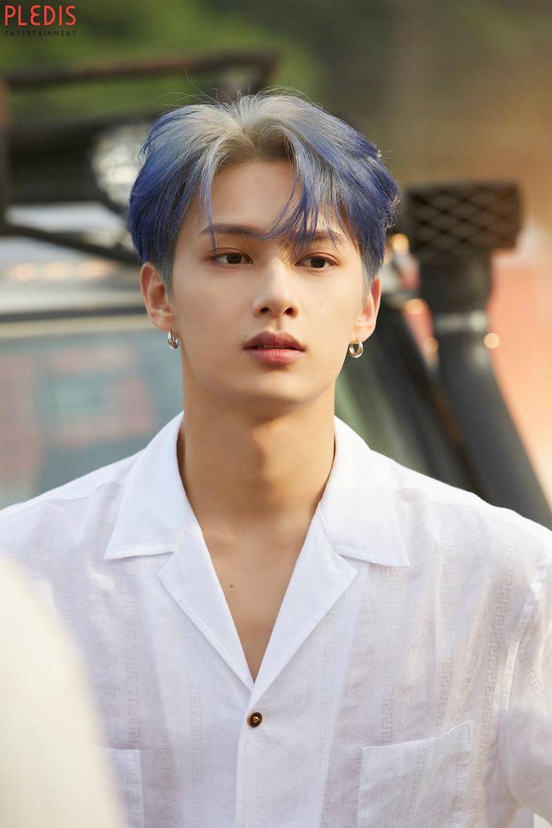 Jun SEVENTEEN di balik layar pembuatan MV _WORLD (post.naver.com/플레디스엔터테인먼트)