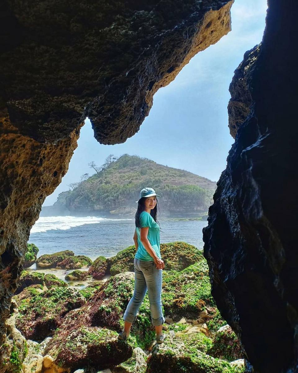 Pantai Kajaran (instagram.com/titimijasikap)