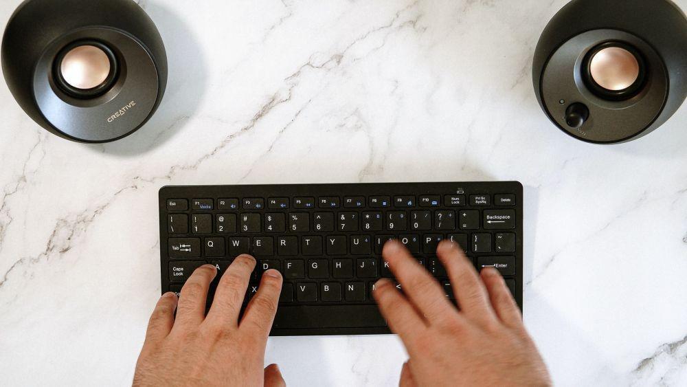 Sebelum Beli, Kenali Dulu 7 Kekurangan Wireless Keyboard