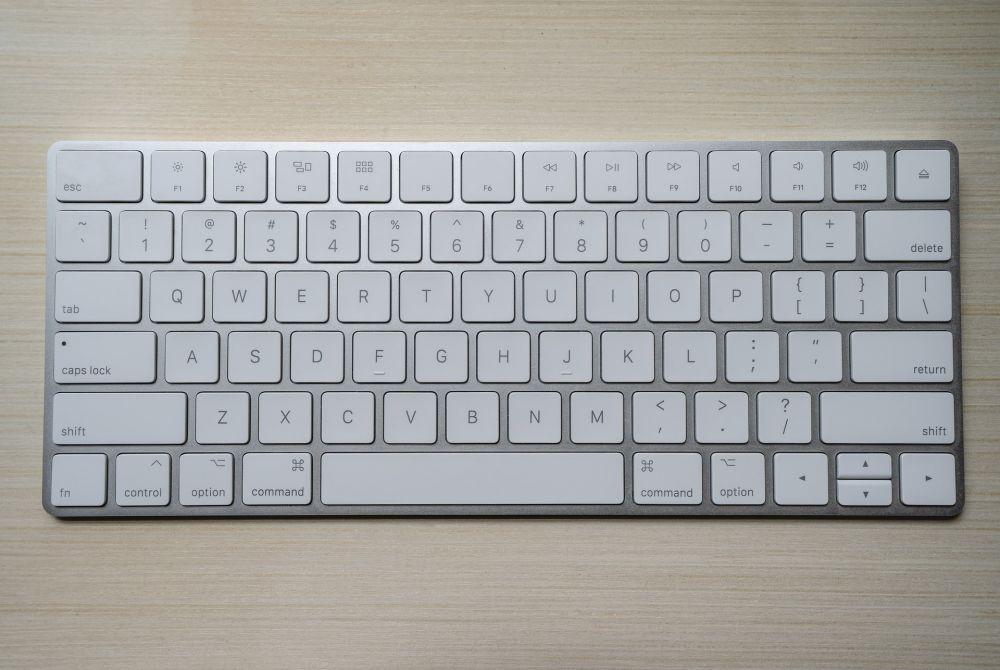 7 Kelebihan Menggunakan Keyboard Eksternal untuk Laptop