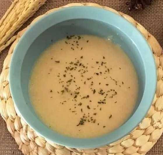 Pure ubi jalar dan alpukat (instagram.com/wulandaimbafaaa)
