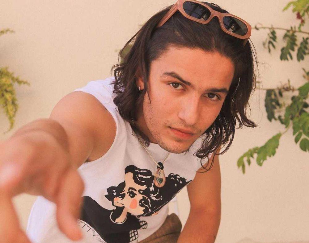 10 Potret Aramis Knight, Aktor Hollywood Pemeran di Ms. Marvel