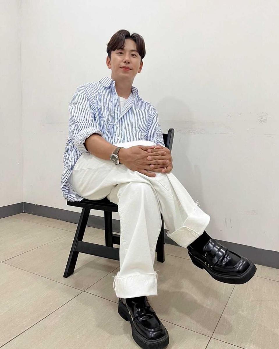 Lee Won Seok Daybreak (instagram.com/balgoon)