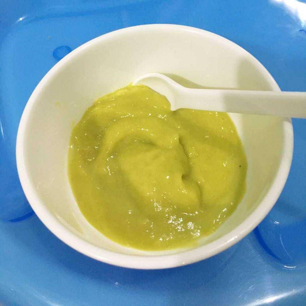 Pure alpukat dan pisang (instagram.com/lidwinamichele)