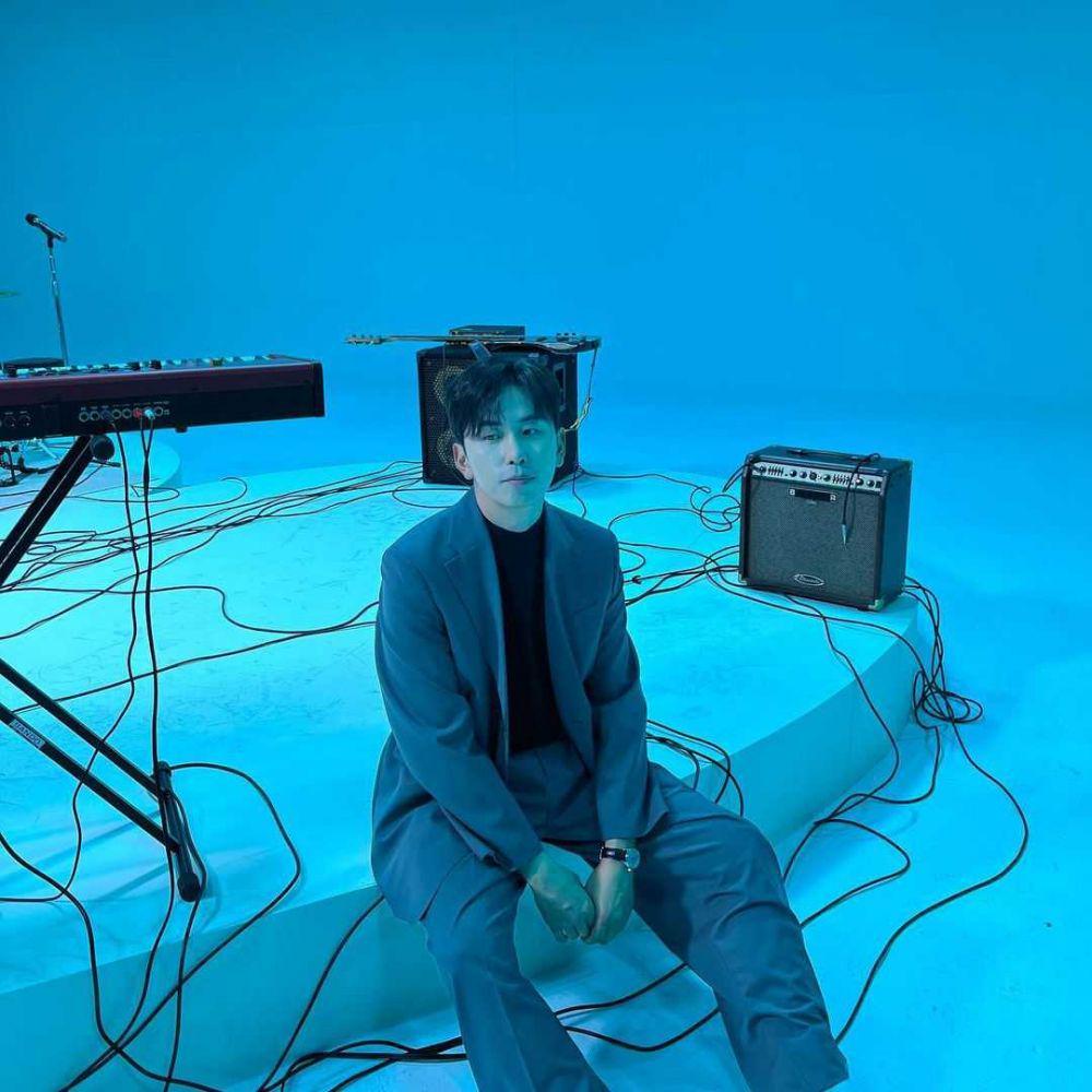 Lee Won Seok Daybreak (instagram.com/balgoon)