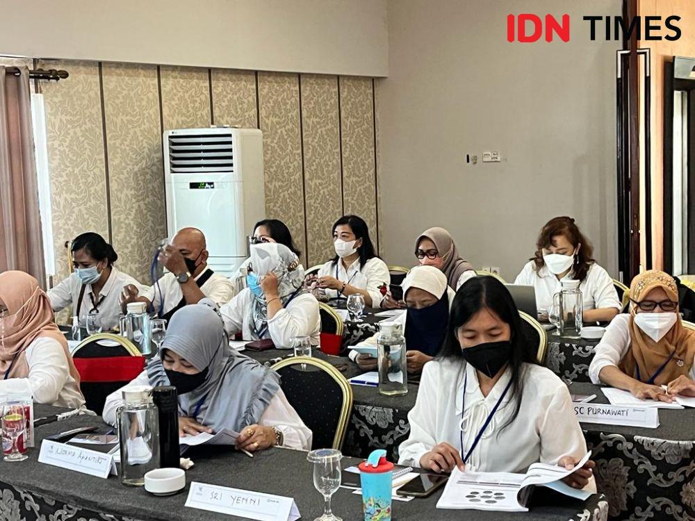 Para pelaku UMKM sedang mengikuti pelatihan ekspor BRI Incubator Go Global yang diselenggarakan BRI RO Semarang. (IDN Times/Anggun Puspitoningrum)
