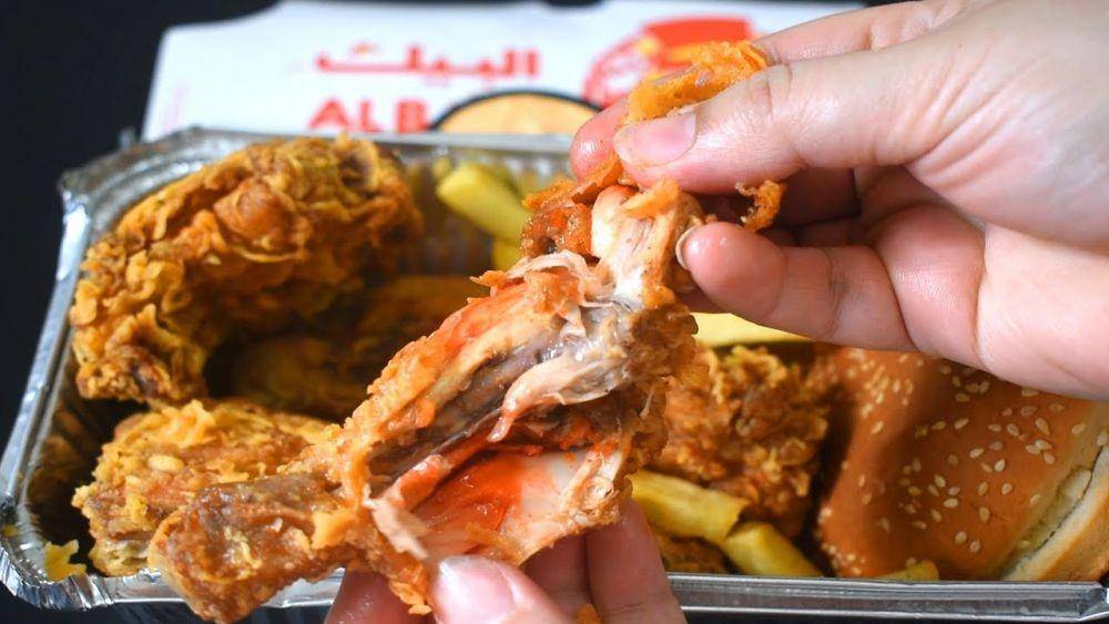 Ilustrasi ayam goreng Al Baik (youtube.com/c/Lively Cooking)