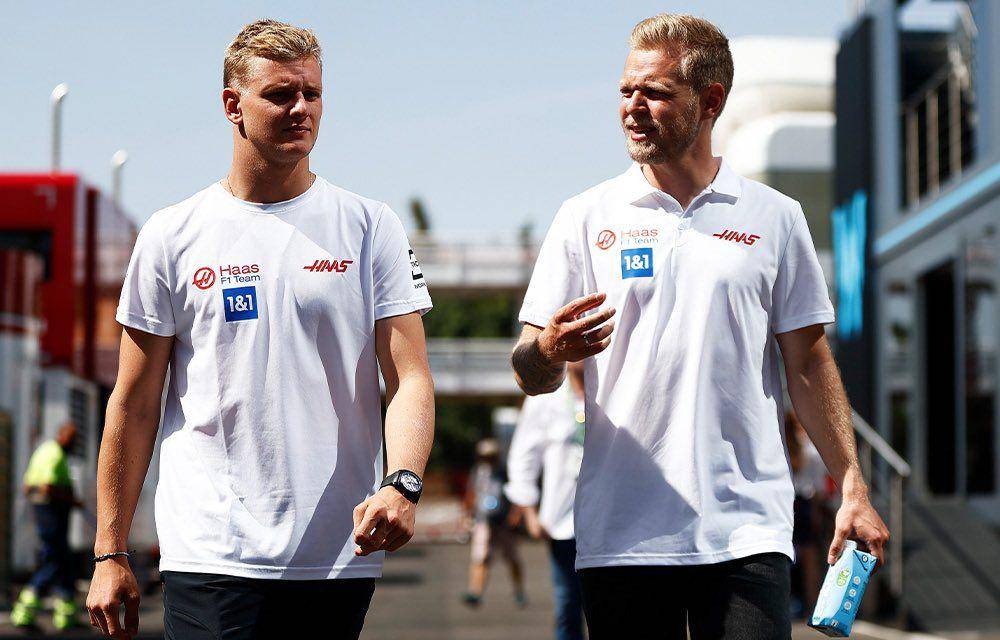 Mick Schumacher dan Kevin Magnussen (twitter.com/Onlyfruits)