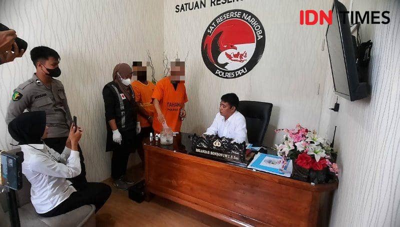 Proses jalannya pemusnahan barang bukti sabu-sabu di Polres PPU (IDN Times/Ervan)