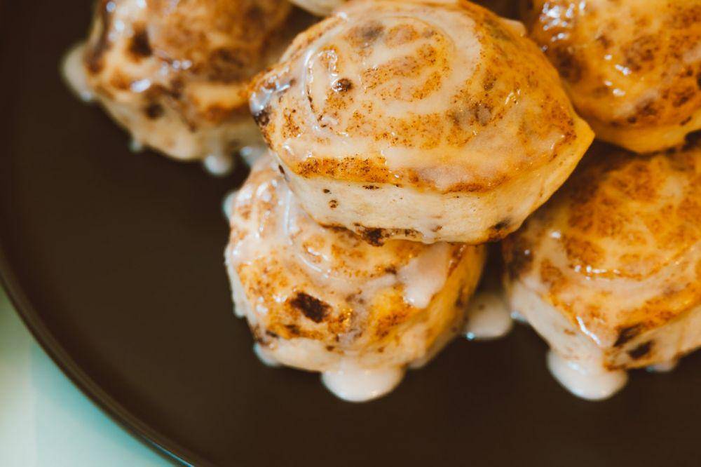 ilustrasi pir jahe sweet roll (pexels.com/Jess Loiterton)
