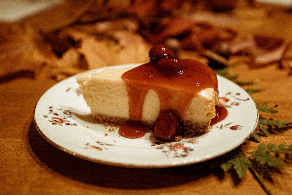 ilustrasi cheesecake pir jahe (pexels.com/Wendy Wei)