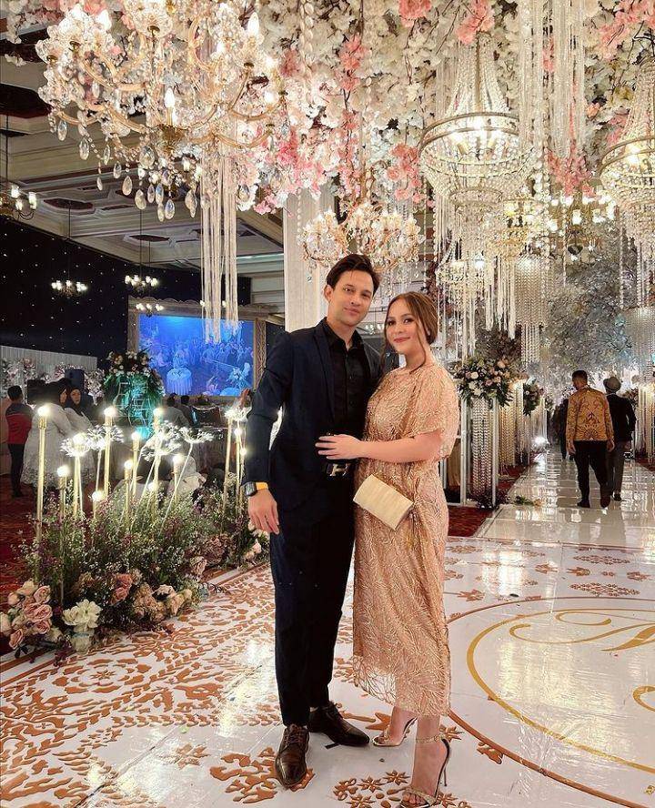 Lucky Perdana dan Istri (instagram.com/_luckyperdana)