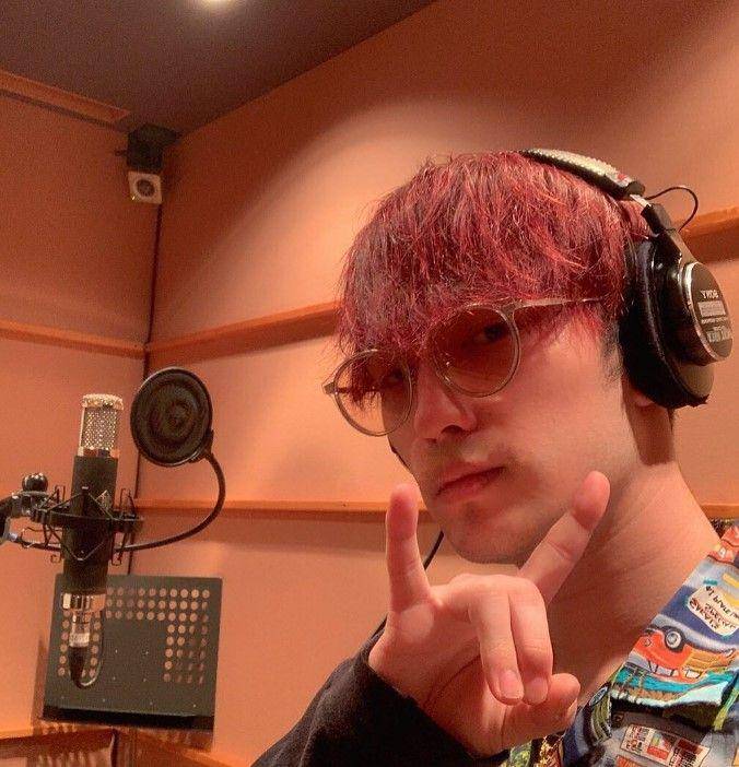 Jesse Lewis (instagram.com/sixtones_official)