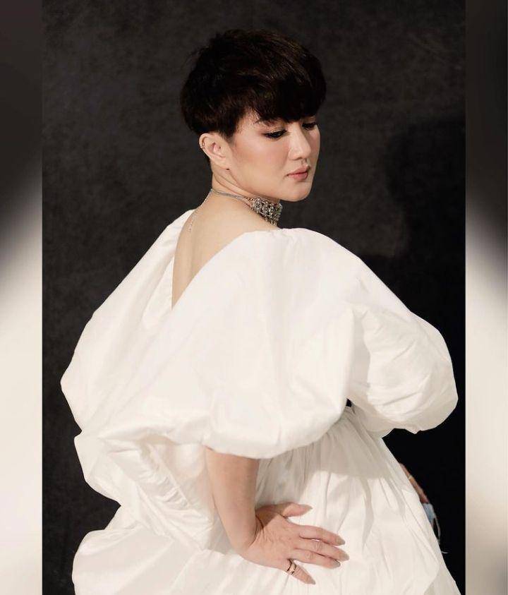 Melly Mono (instagram.com/melly_mono)
