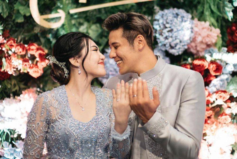 Lamaran Via Vallen (instagram.com/viavallen)