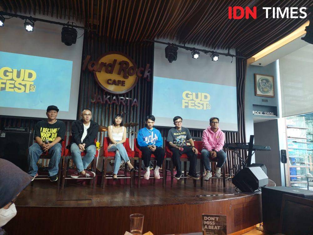 Bimo dan musisi lokal Gud Fest pada Rabu (20/7/2022) (IDN Times/Erfah Nanda)