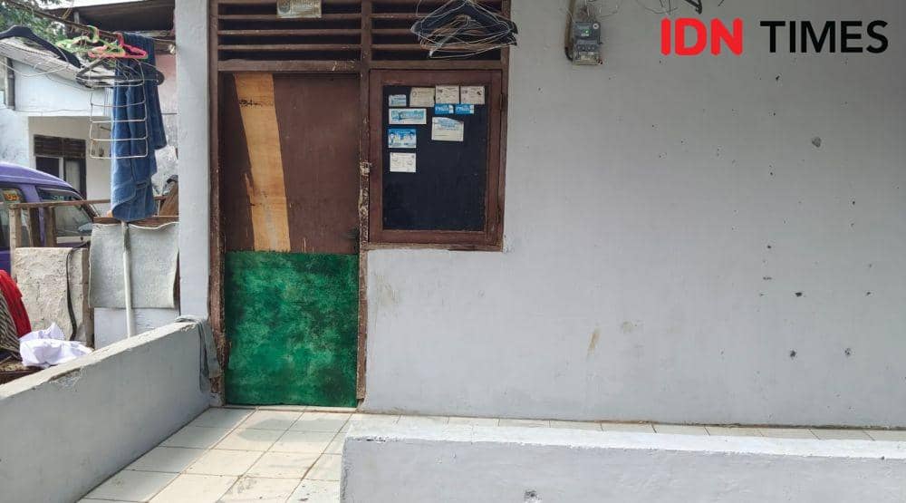 Bayi Laki dengan Ari-Ari di Depok Dibuang Depan Rumah Kontrakan