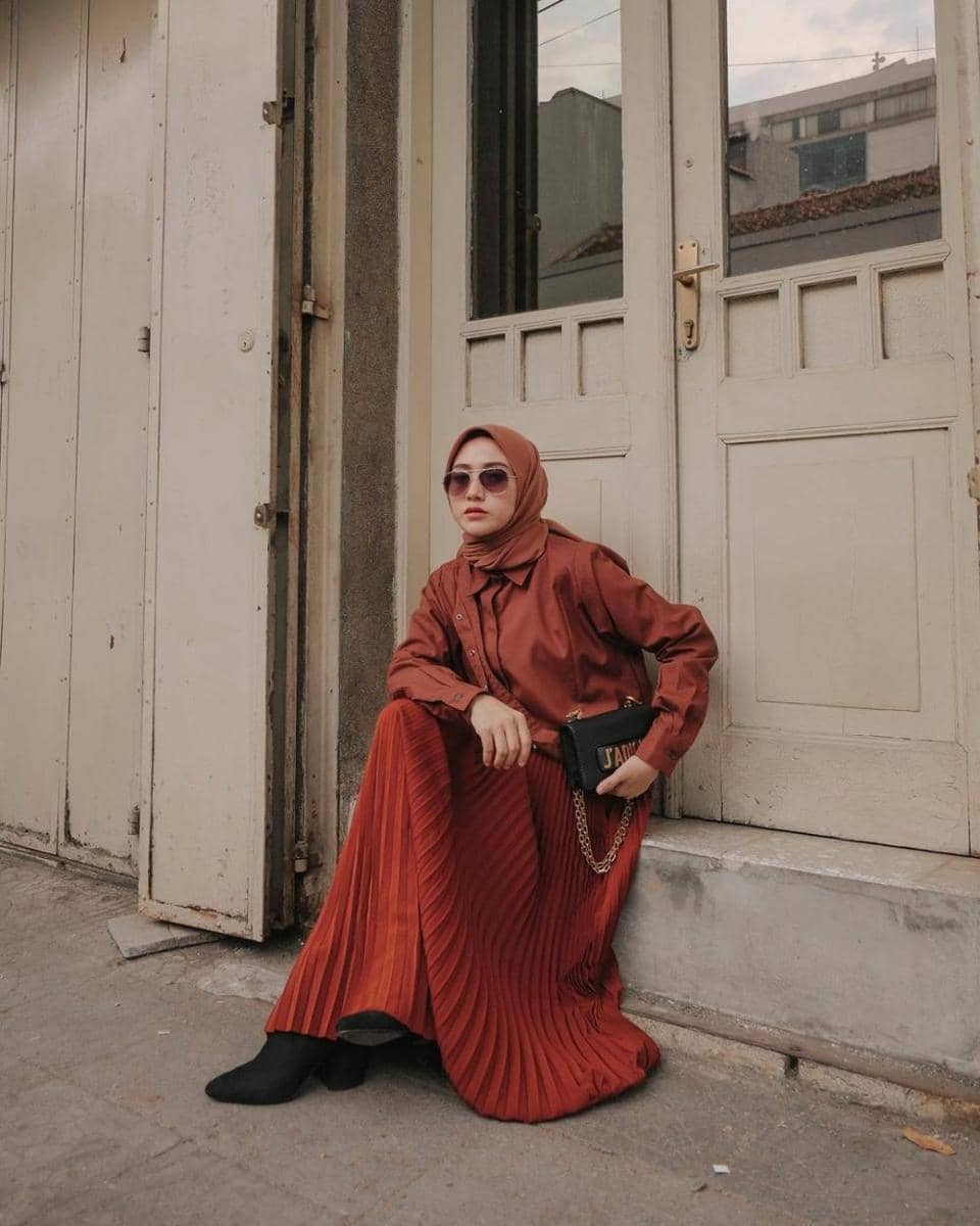 9 OOTD Cewek Bumi ala Selebgram Nisa Cookie, Elegan Banget!