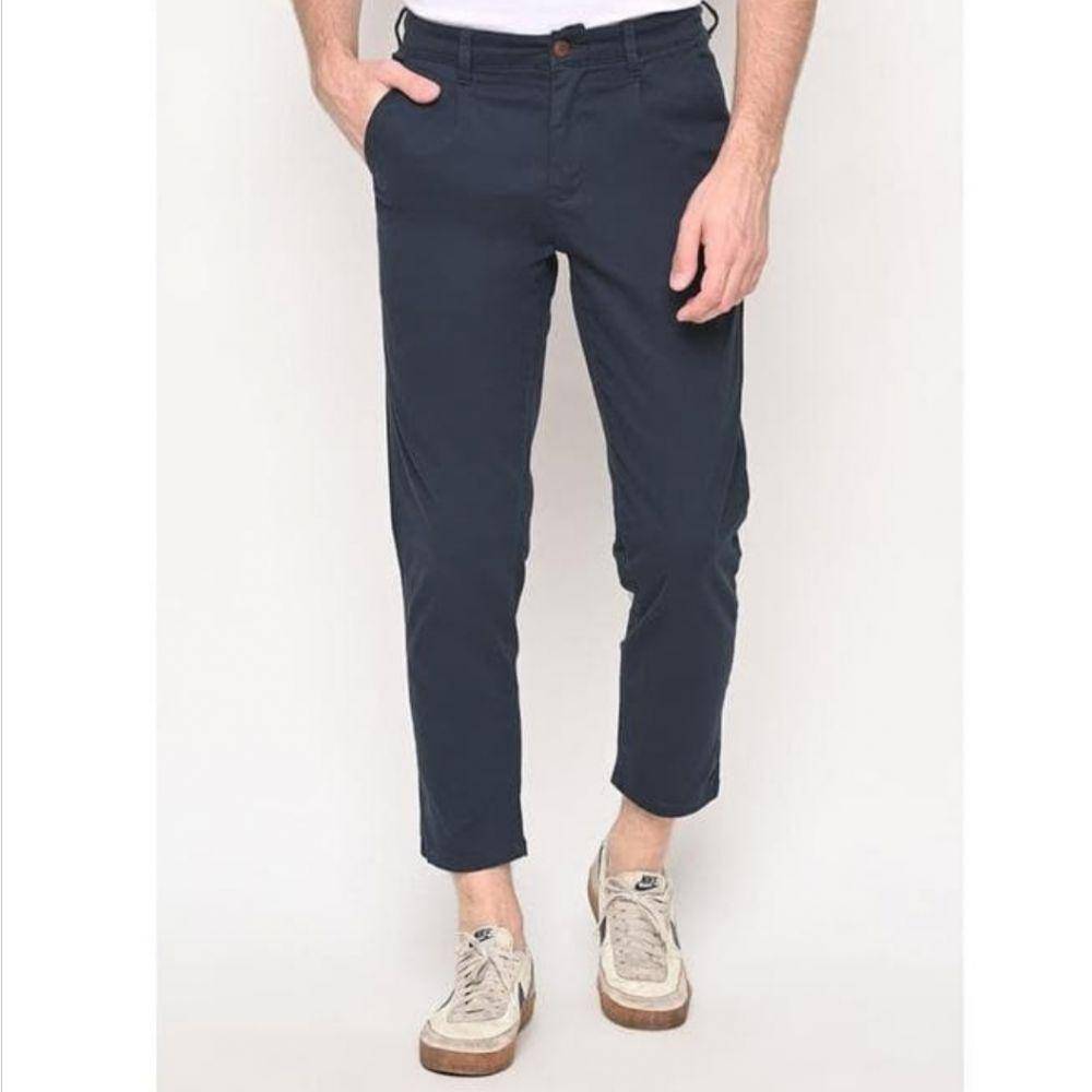 Skelly | Celana Panjang Pria Model Crop Baggy (tokopedia.com/napraplaza)