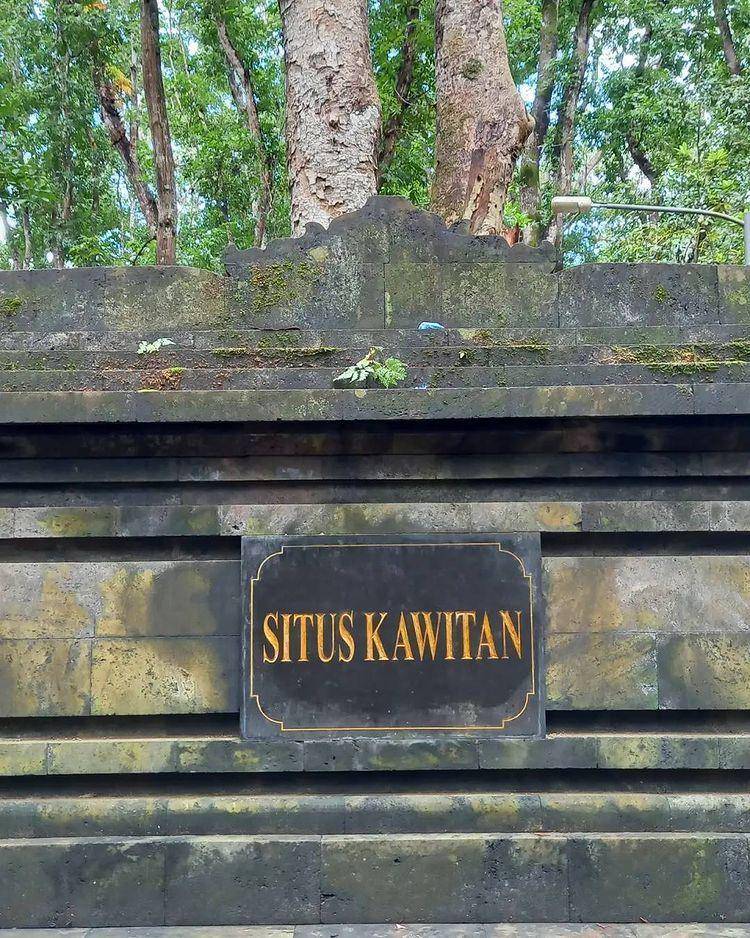 Situs Kawitan Alas Purwo/Instagram @tripalaspurwo