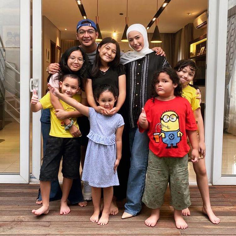 potret keluarga Pasha Ungu (instagram.com/pashaungu_vm)