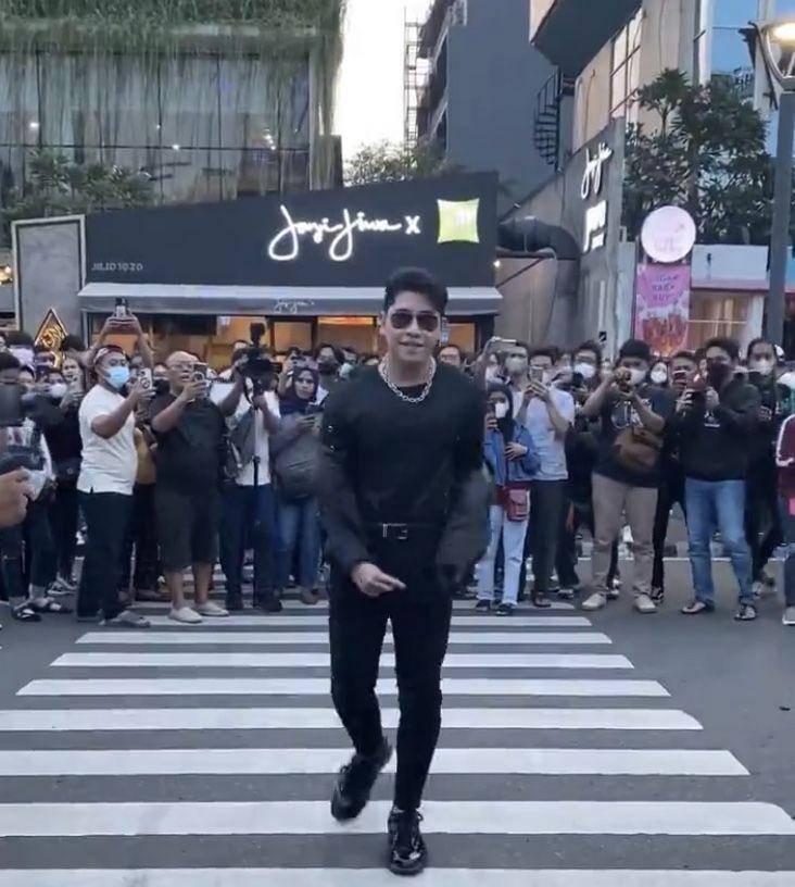 Athalla ke Citayam Fashion Week (instagram.com/athallanaufal7)
