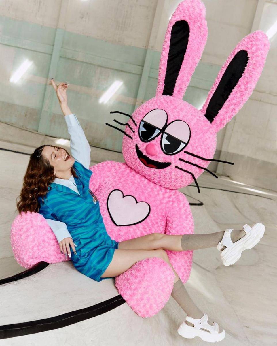 mix and match outfit cewek kue ala Violette Wauter (instagram.com/violettewautier)