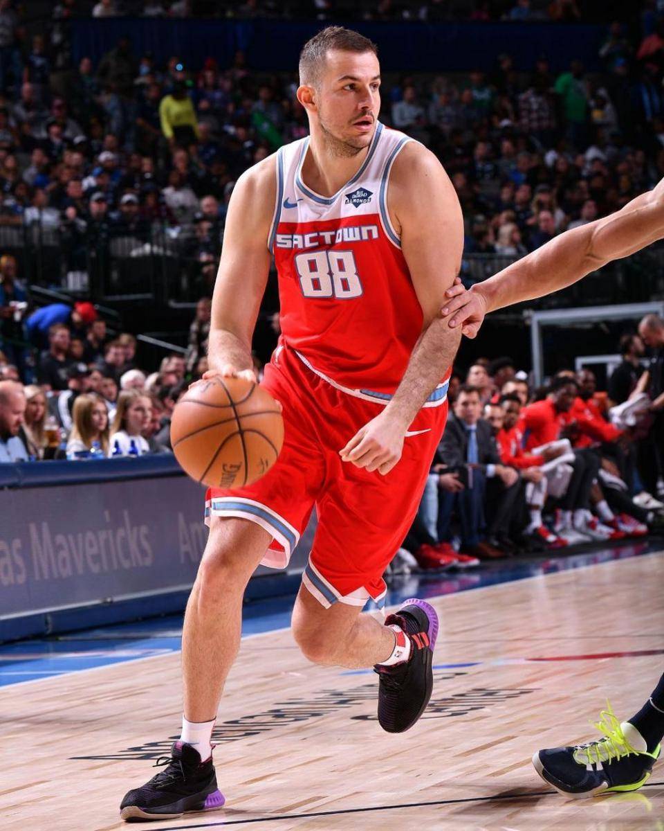 Nemanja Bjelica saat membela Sacramento Kings (instagram.com/nemanjabjelica8)