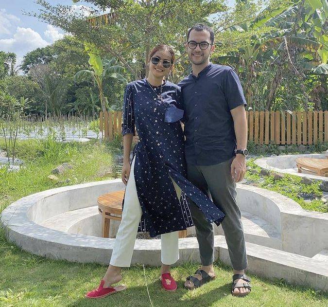 Indah Indriana dan suami (instagram.com/indahindriana)
