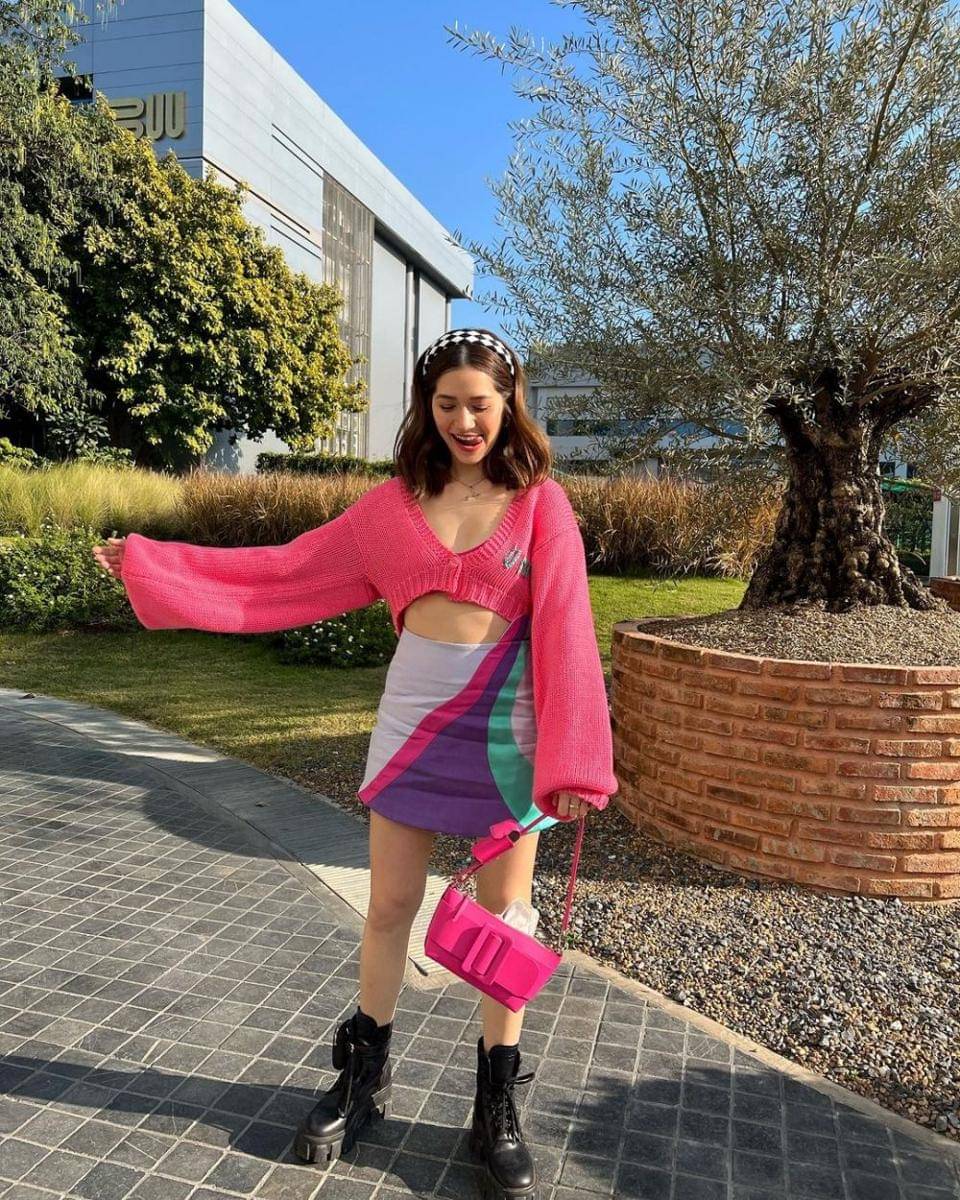 mix and match outfit cewek kue ala Violette Wauter (instagram.com/violettewautier)