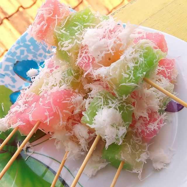 sate ongol-ongol (instagram.com/maxblackbrownsugar)