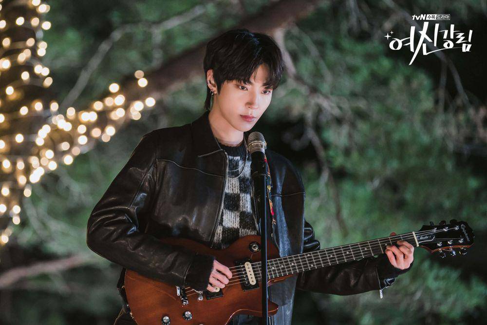 Hwang In Yeop sebagai Han Seo Jun dalam True Beauty (dok. tvN/True Beauty)