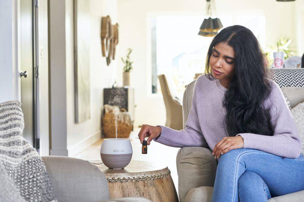 ilustrasi wanita duduk (pexels.com/doTERRA International, LLC)