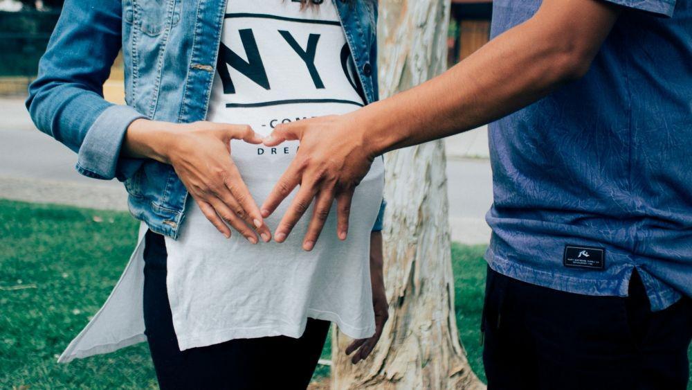 5 Posisi Seks agar Bayi Cepat Lahir, Bisa Picu Kontraksi?