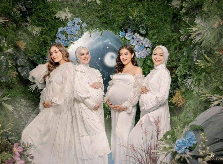 potret Ria Ricis saat pemotretan. Instagram.com/riaricis1795