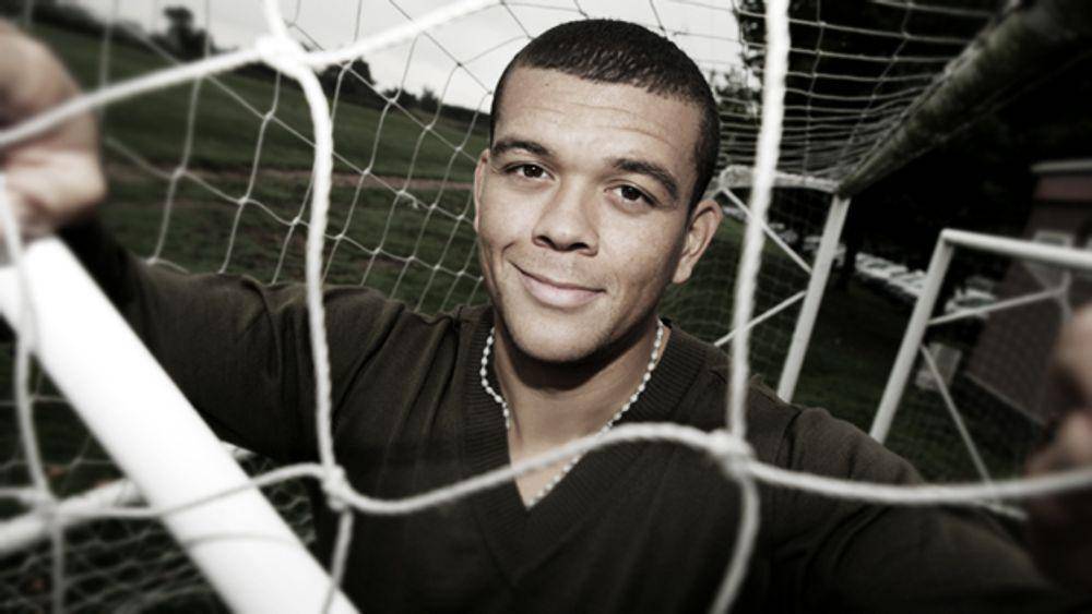 Wilfred Bouma (avfc.co.uk)