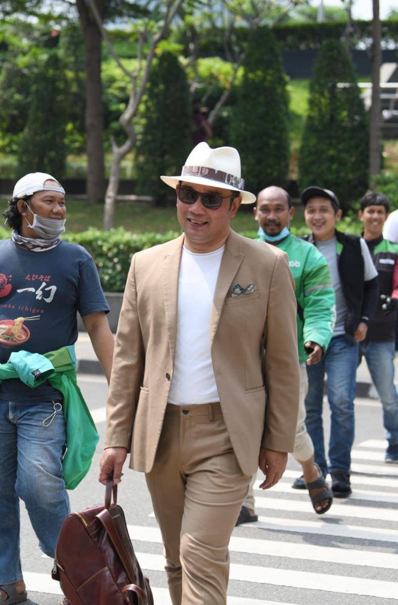 Gubernur Jawa Barat Ridwan Kamil tiba di Jakarta ikut meramaikan fenomena fashion show di SCBD, Kamis (21/7/2022). (dok. Humas Pemprov Jabar)