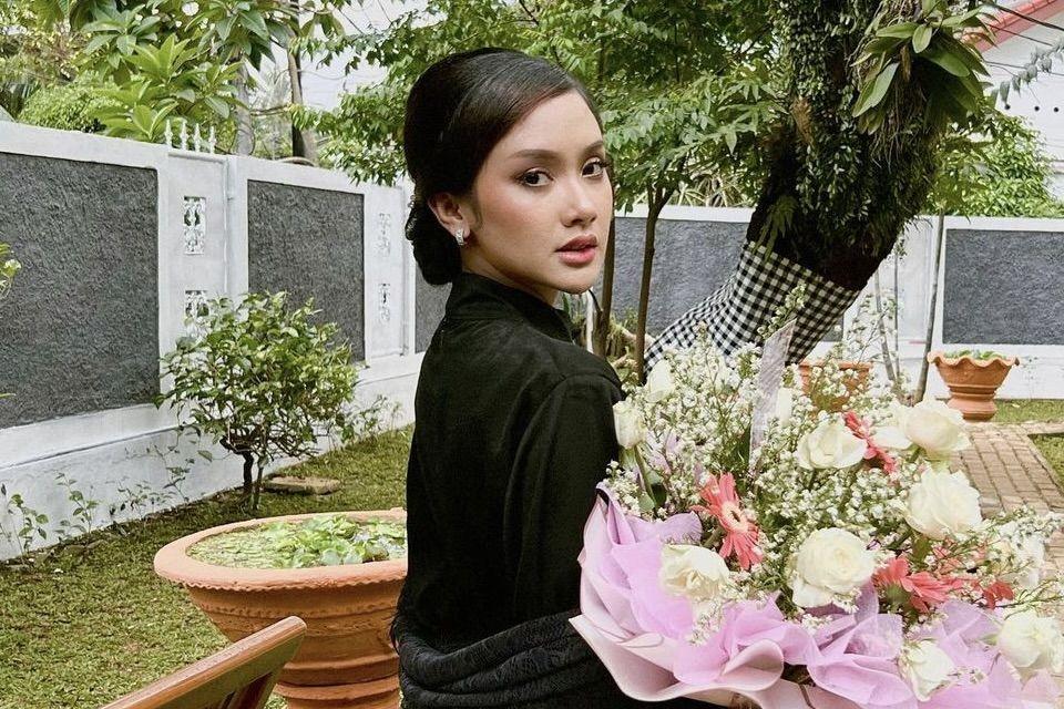 10 Potret Cita Citata Balik ke Medsos, Pamer Foto sama Didi Mahardhika