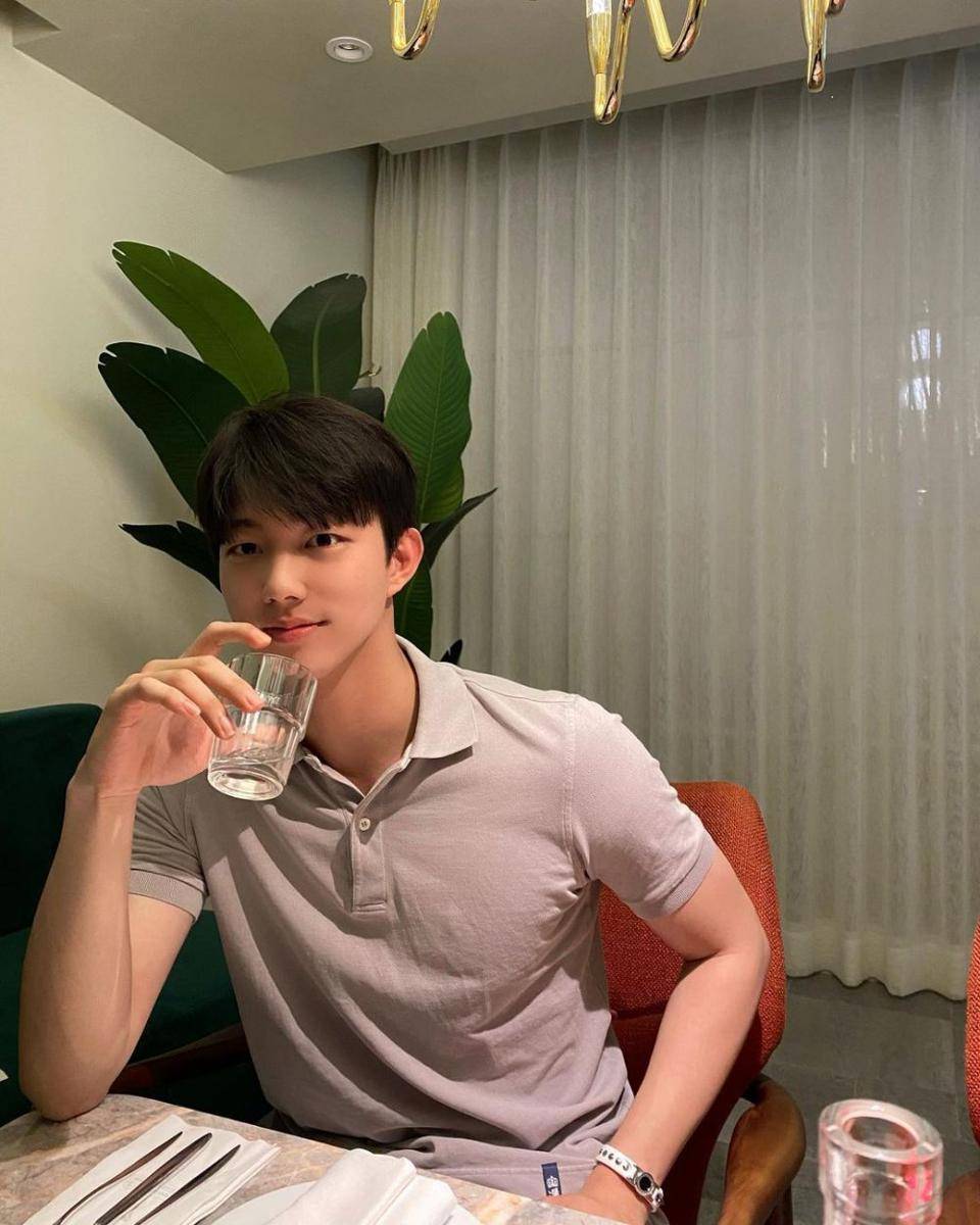 Ki Do Hun (instagram.com/kidohun)