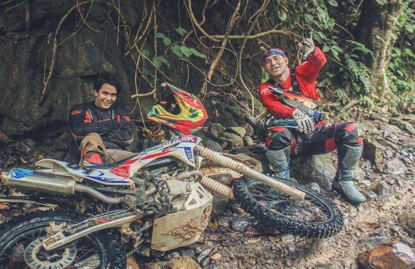 Judika dan Billy Syahputra main motor trail. (instagram.com/jud1ka)