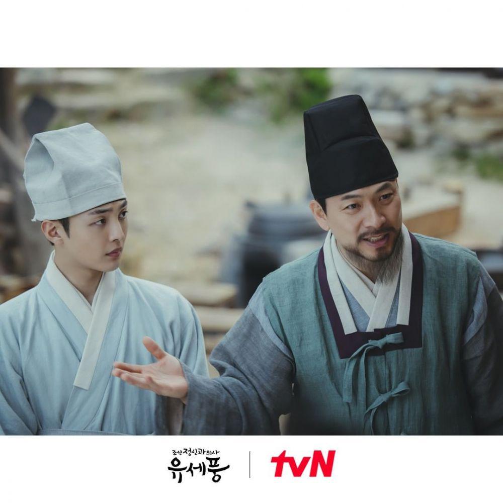 cuplikan drama Poong, The Joseon Psychiatrist (instagram.com/tvn_drama)