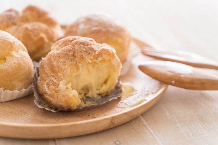 ilustrasi alted egg cream puff (freepik.com/topntp26)