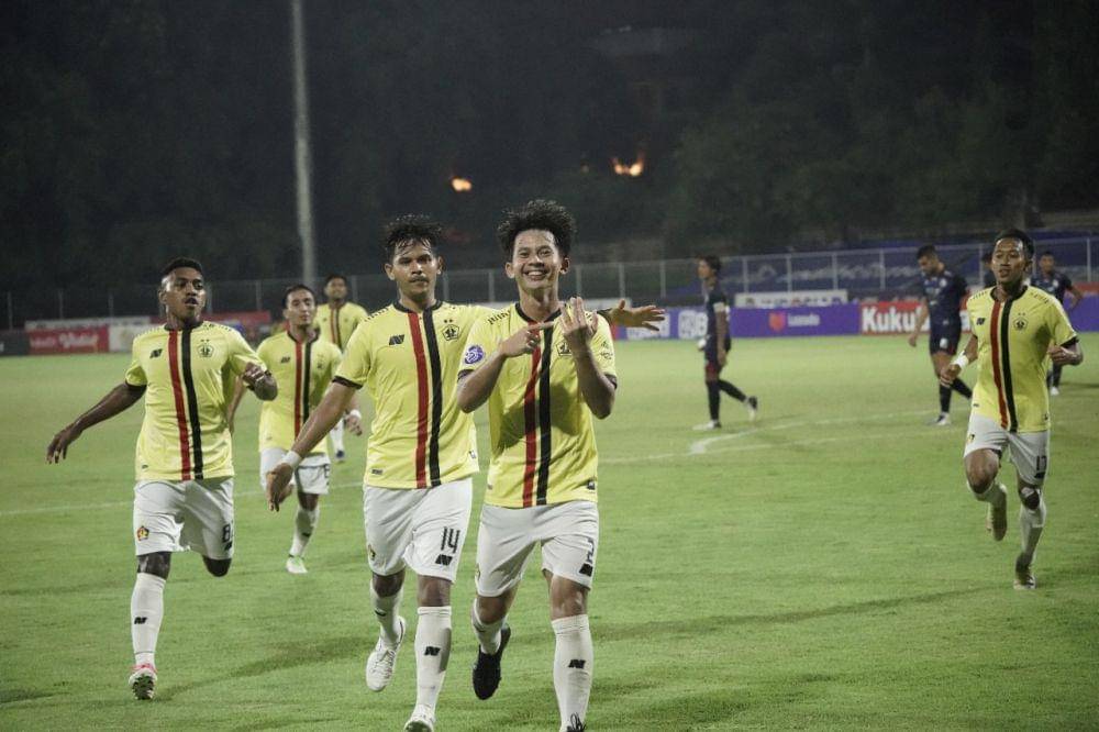 Risna Prahalabenta saat bermain bersama Persik Kediri musim lalu. IDN Times/ media officer Persik Kediri