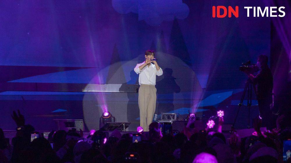 Cha Eun woo di Fan Meeting 2022 Just One 10 Minute [Starry Caravan] di Tenis Indoor Senayan, Jakarta, pada Sabtu (23/7/2022). (IDN Times/Alya Dwi Achyarini)