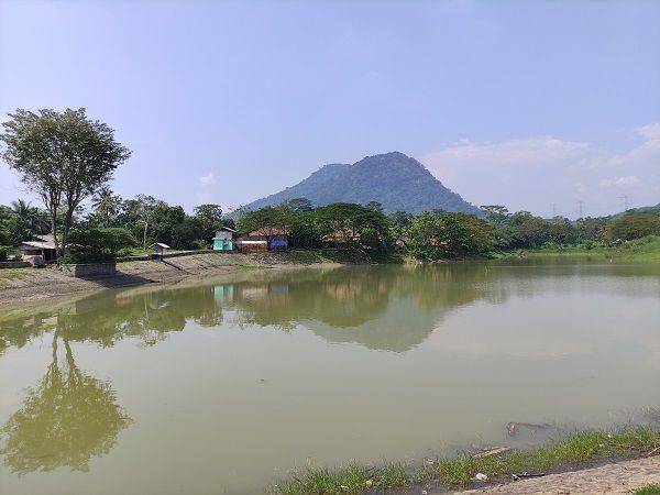 Situ Cibayat (google.com/maps/hakawe vlog)