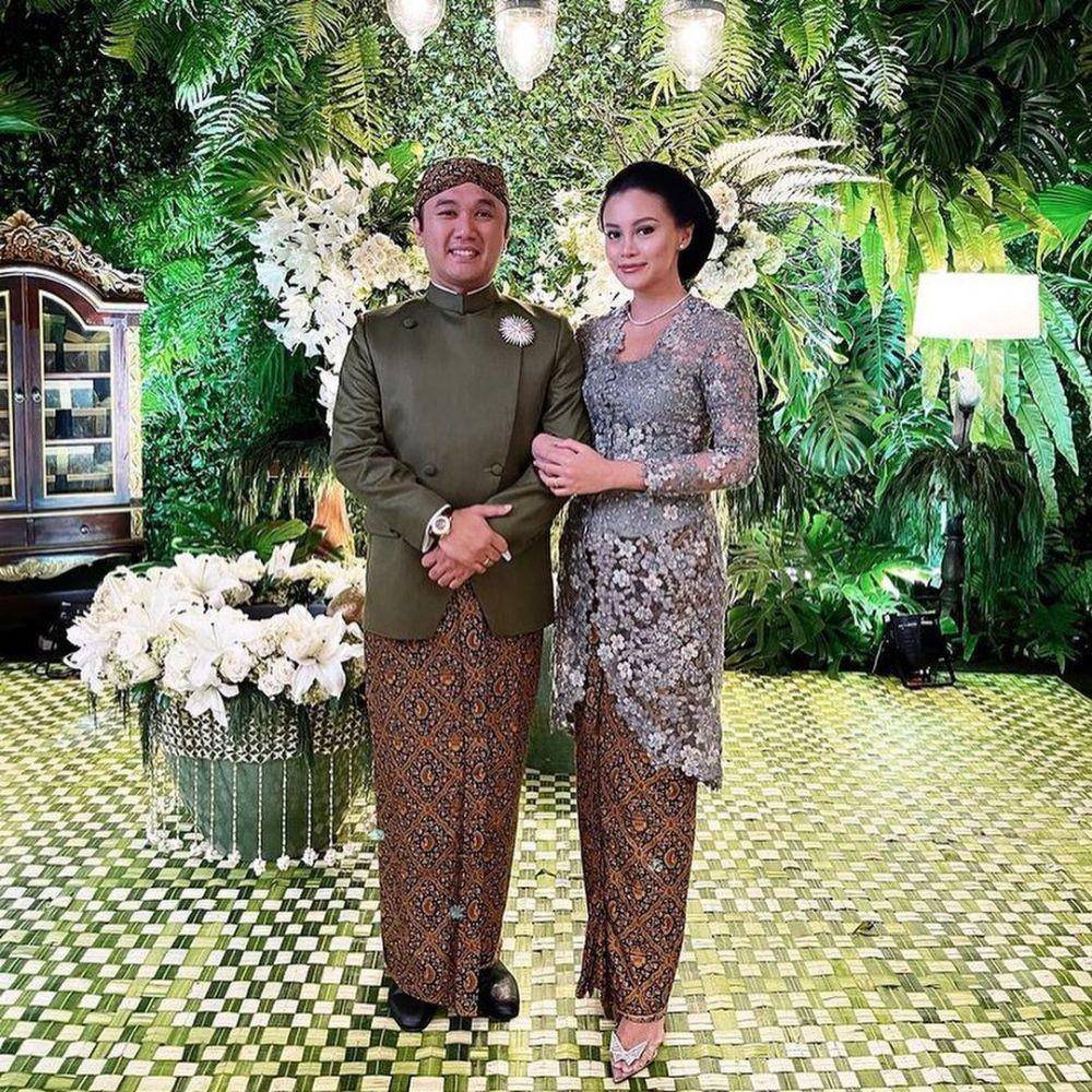 inspirasi kebaya ala Lace by ARTKEA (instagram.com/lacebyartkea)